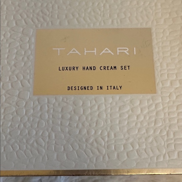 Tahari Red Crossbody Bag with Beauty Hand Cream Set - Picture 4 of 5